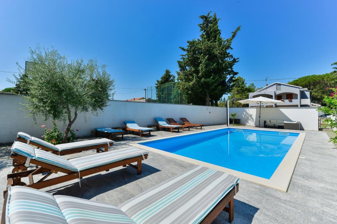 Family Friendly Apartments With A Swimming Pool Zadar - 18098 エクステリア 写真
