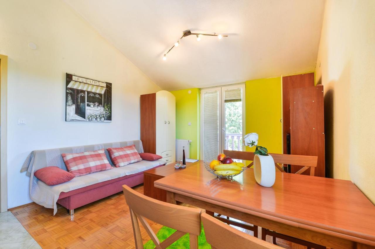 Family Friendly Apartments With A Swimming Pool Zadar - 18098 エクステリア 写真