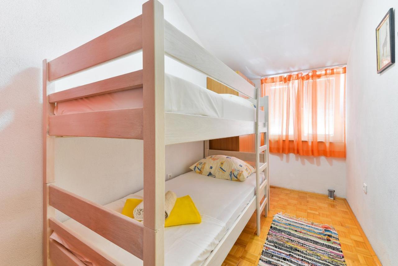 Family Friendly Apartments With A Swimming Pool Zadar - 18098 エクステリア 写真