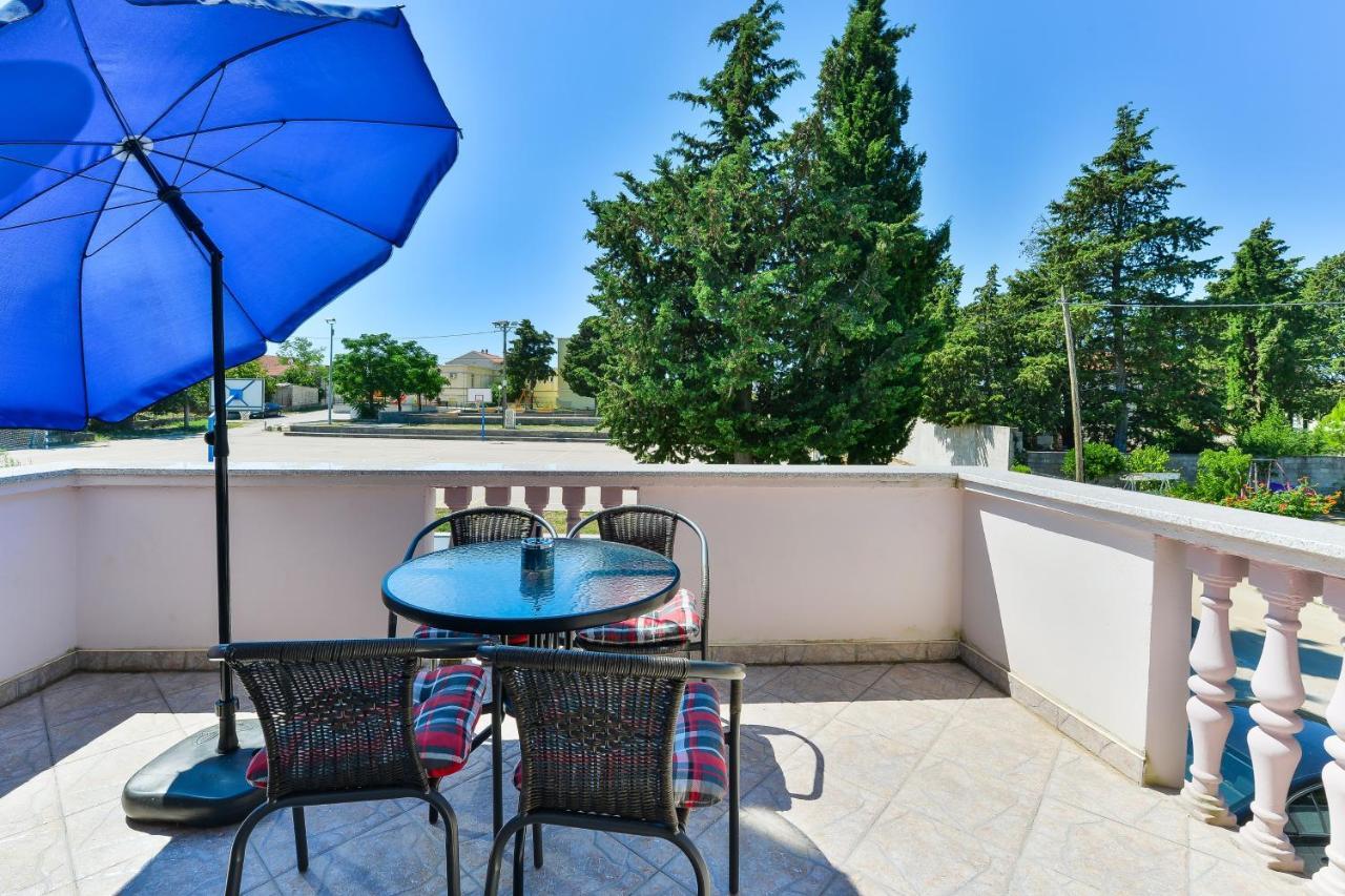 Family Friendly Apartments With A Swimming Pool Zadar - 18098 エクステリア 写真